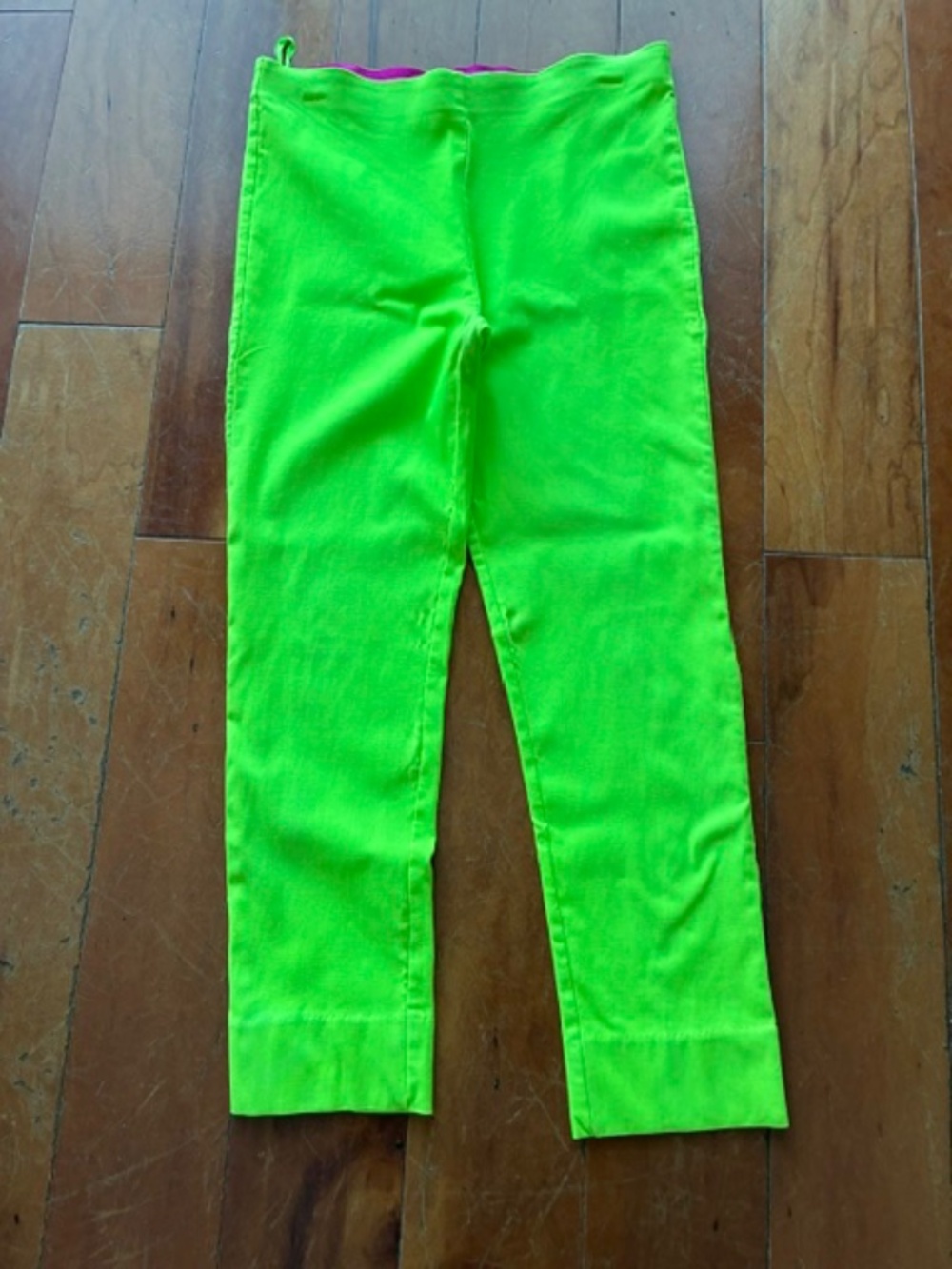 GRETCHEN SCOTT PULL ON ANKLE PANTS.  LIME GREEN.  SIZE M